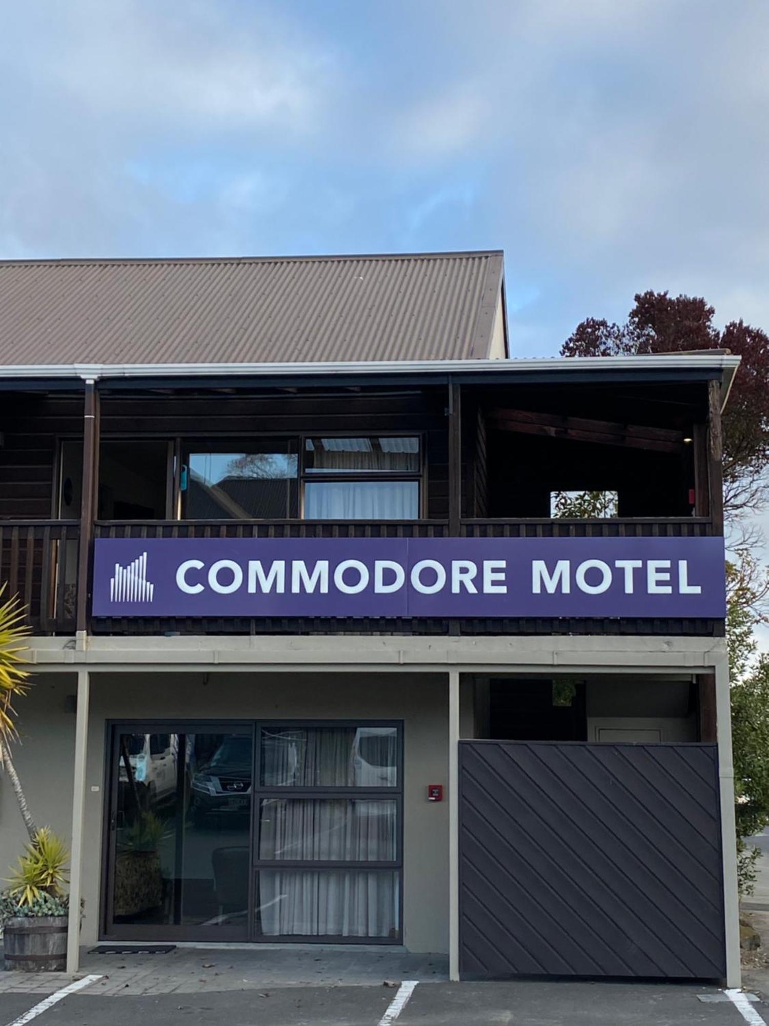 Commodore Motel ダニーデン エクステリア 写真